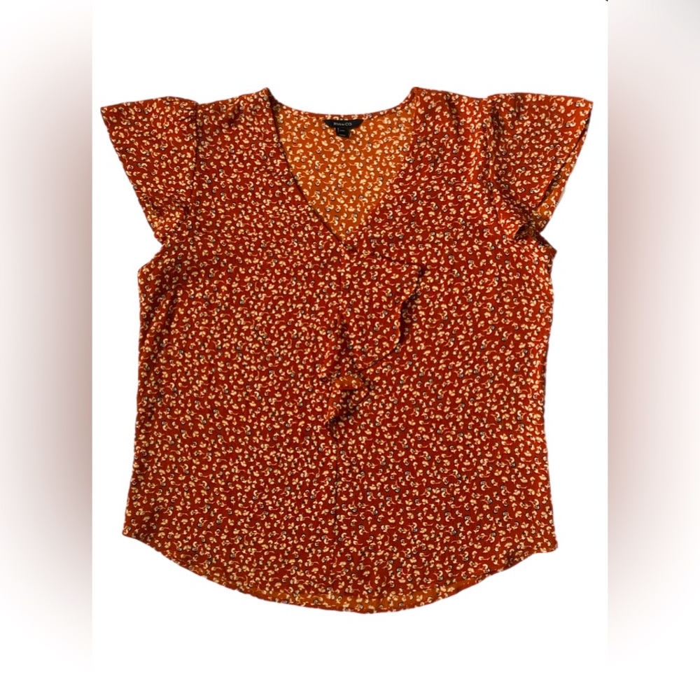 RW&CO bright orange Ditsy floral blouse, Women’s size medium •